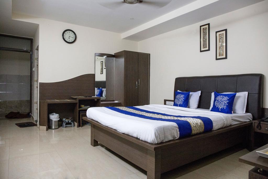 Hotel Rajdhani Bhubaneswar Exterior photo