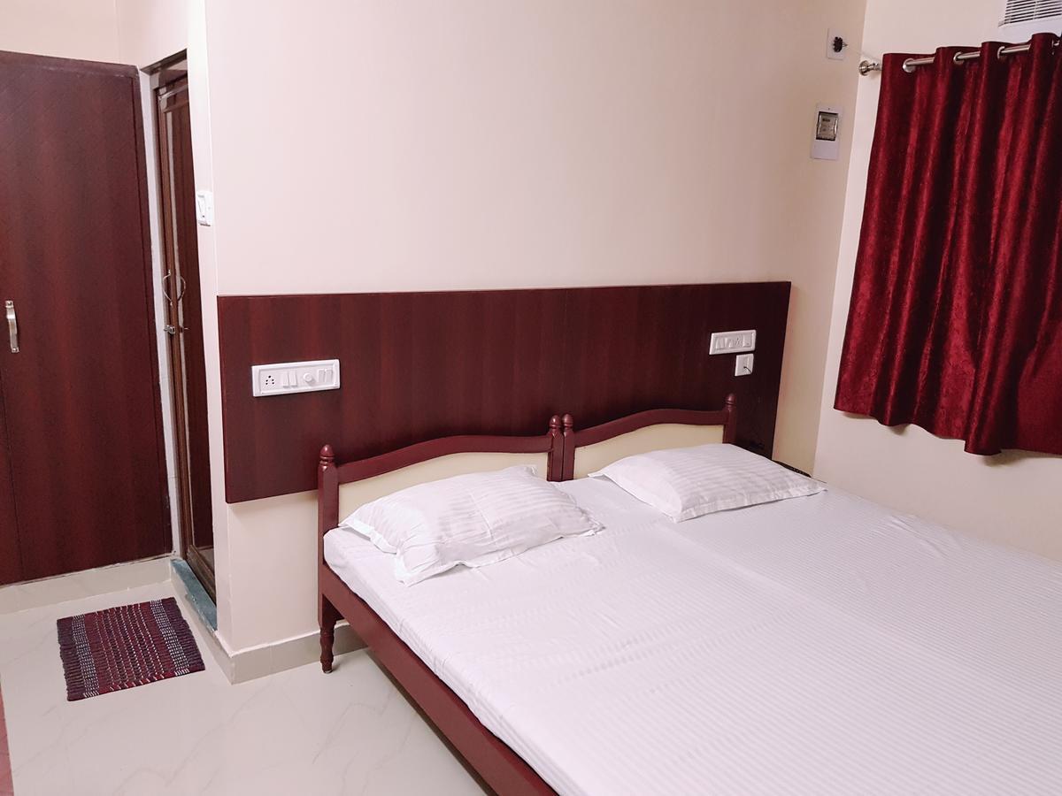 Hotel Rajdhani Bhubaneswar Exterior photo